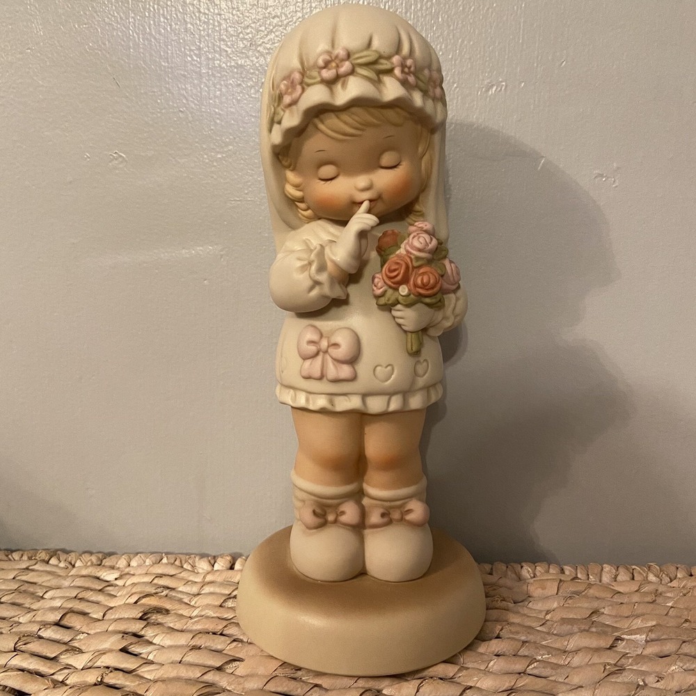 Memories of Yesterday, Here Comes The Bride God Bless Her 9.75" Figurine, Enesco
